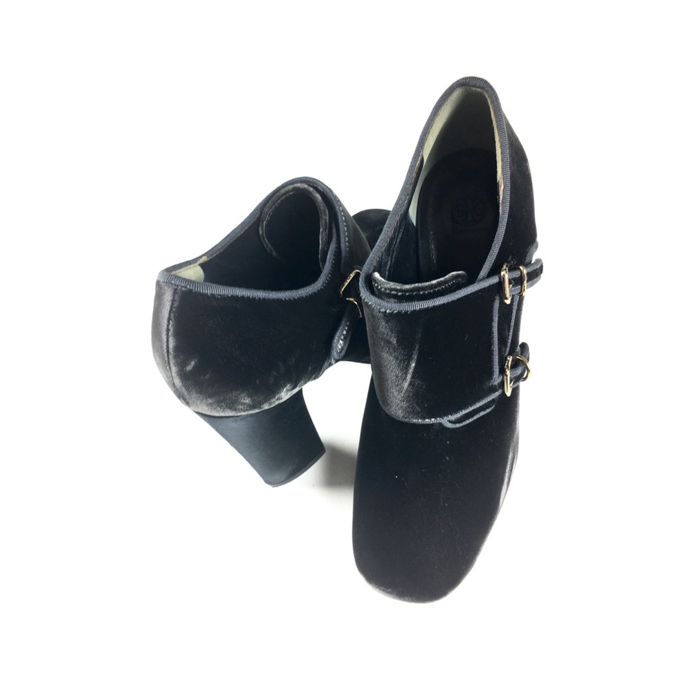 Tory Burch • Velvet Shoes - Picture 2 of 6